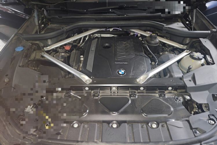 Used BMW X6 2022 Facelift xDrive40i Luxury Edition M Sport Package Engine Bay