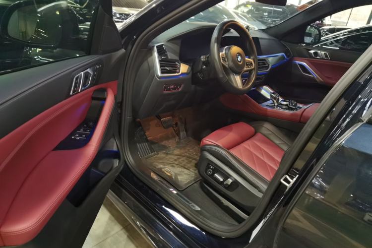 Used BMW X6 2022 Restyled xDrive30i M Sport Package Interior 3