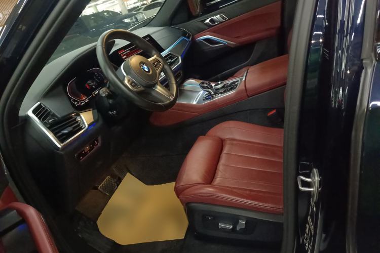 Used BMW X6 2022 Restyled xDrive30i M Sport Package Left Front Seat