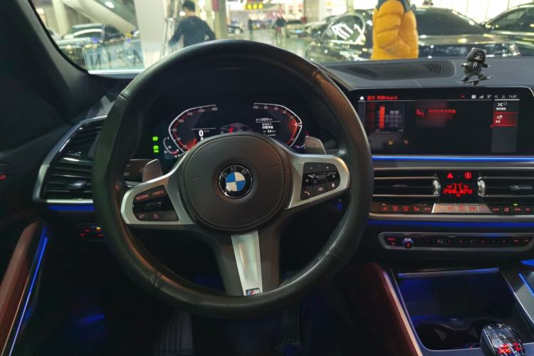 Used BMW X6 2022 Restyled xDrive30i M Sport Package Steering Wheel