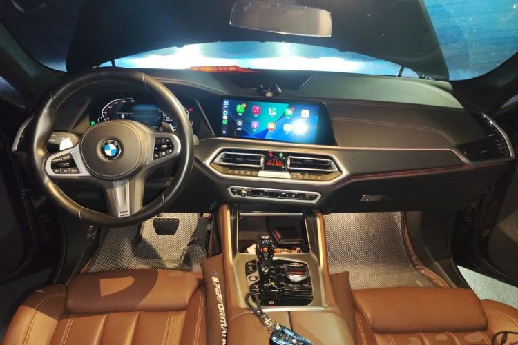 Used BMW X6 2022 Restyled xDrive40i M Sport Package Center Console