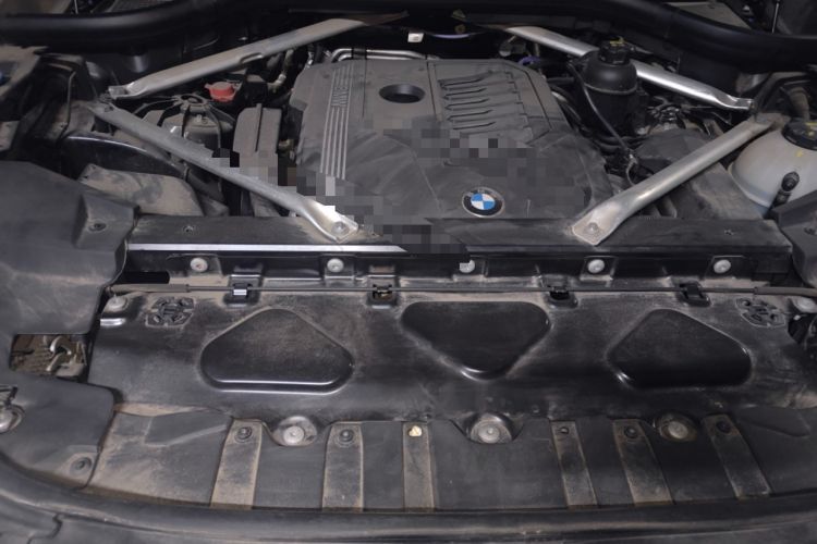 Used BMW X6 2022 Restyled xDrive40i M Sport Package Engine Bay
