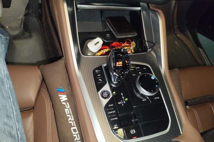 Used BMW X6 2022 Restyled xDrive40i M Sport Package Gear Lever