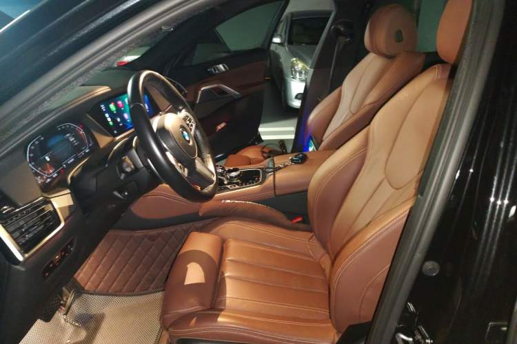 Used BMW X6 2022 Restyled xDrive40i M Sport Package Left Front Seat