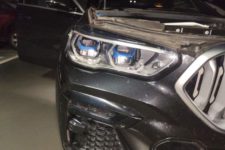 Used BMW X6 2022 Restyled xDrive40i M Sport Package Right Front Headlight