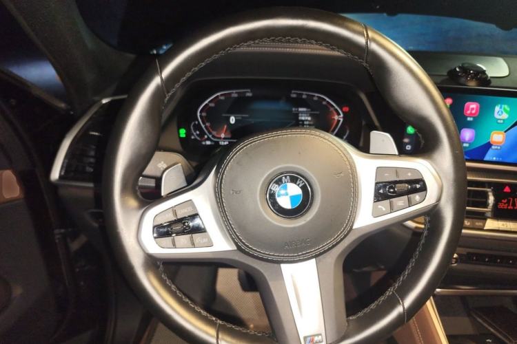Used BMW X6 2022 Restyled xDrive40i M Sport Package Steering Wheel