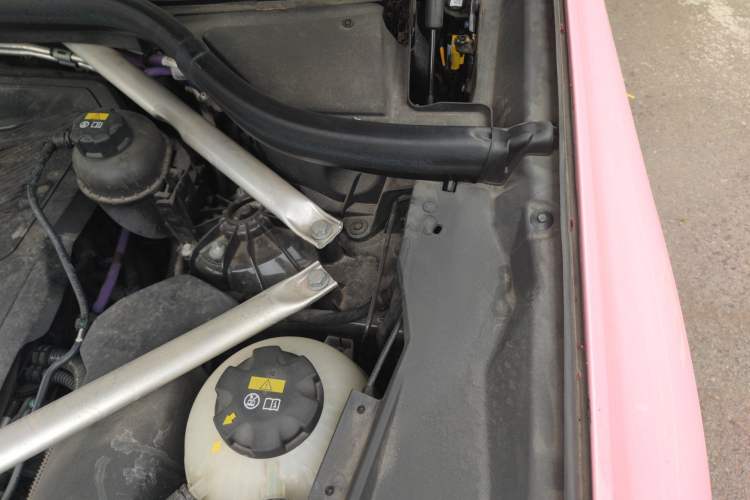 Used BMW X6 2022 Restyled xDrive40i M Sport Package Engine Bay Left