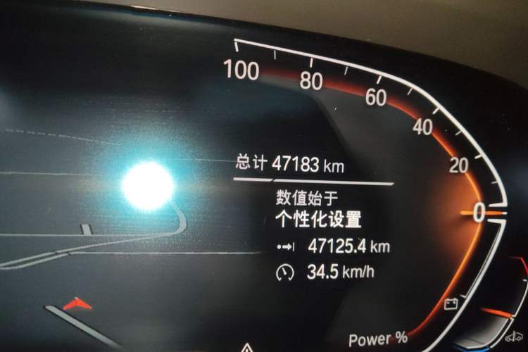 Used BMW X6 2022 Second Facelift xDrive40i M Sport Package Odometer Close Up