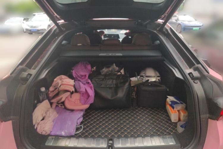 Used BMW X6 2022 Restyled xDrive40i M Sport Package Trunk