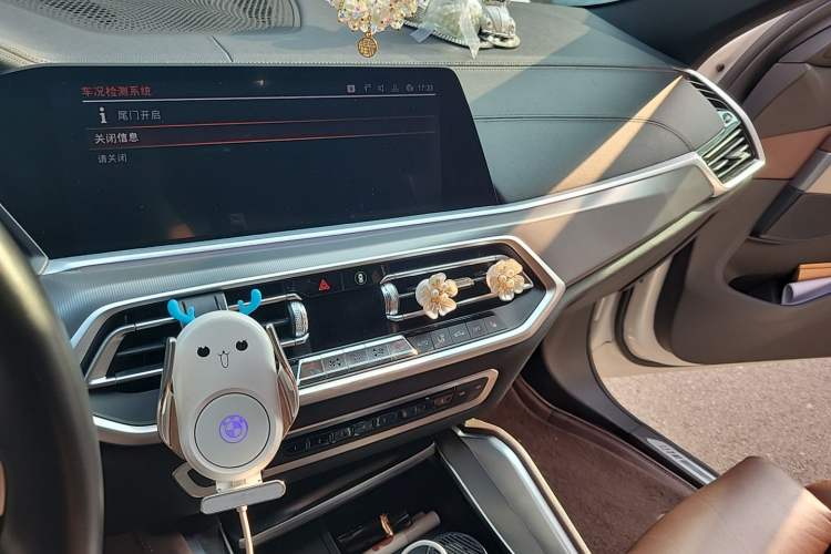 Used BMW X6 2022 xDrive30i M Sport Package Audio And AC Panel