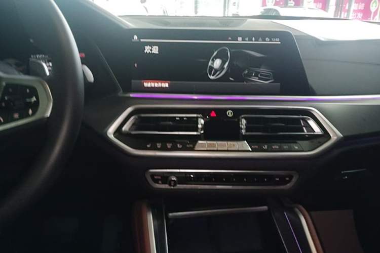 Used BMW X6 2022 xDrive30i M Sport Package Audio And AC Panel