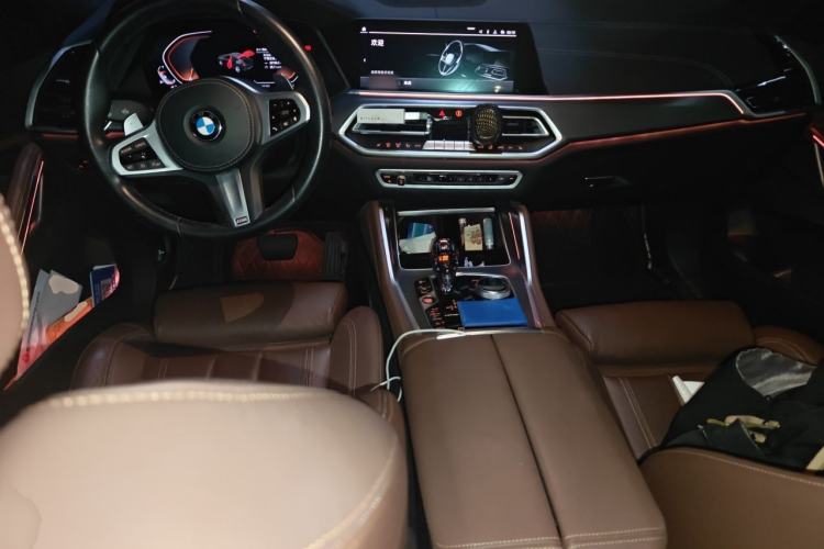 Used BMW X6 2022 xDrive30i M Sport Package Center Console