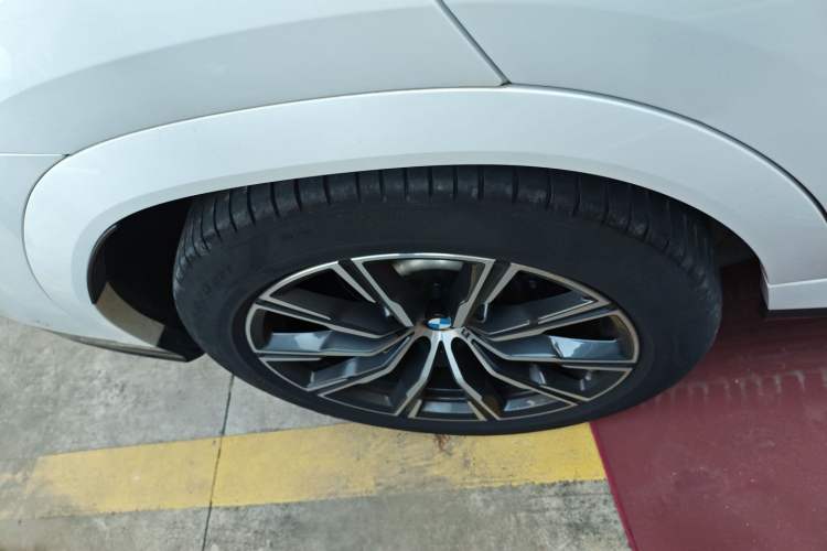 Used BMW X6 2022 Restyled xDrive30i M Sport Package Exterior 8