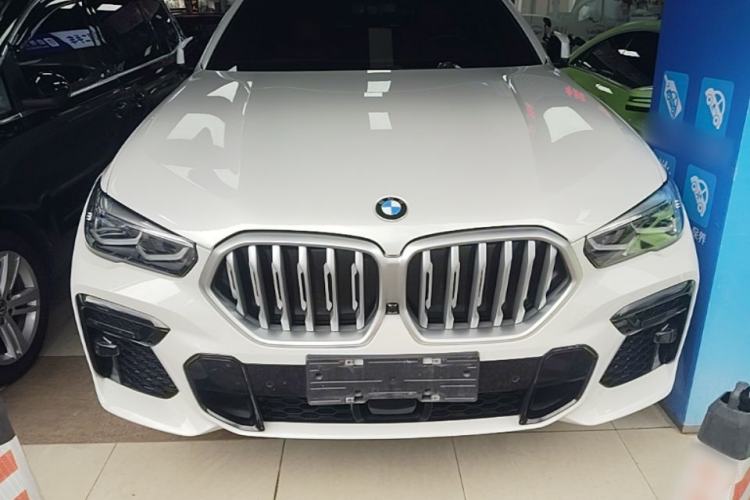 Used BMW X6 2022 xDrive30i M Sport Package Front