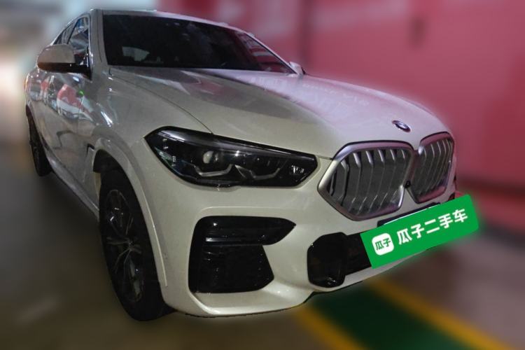 Used BMW X6 2022 xDrive30i M Sport Package Front Right 45 Deg