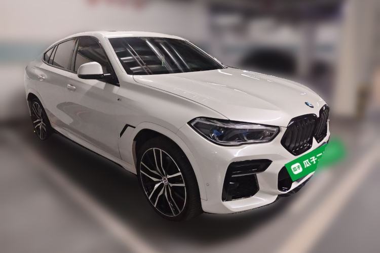Used BMW X6 2022 Second Facelift xDrive40i Luxury Version M Sport Package Front Right 45 Deg