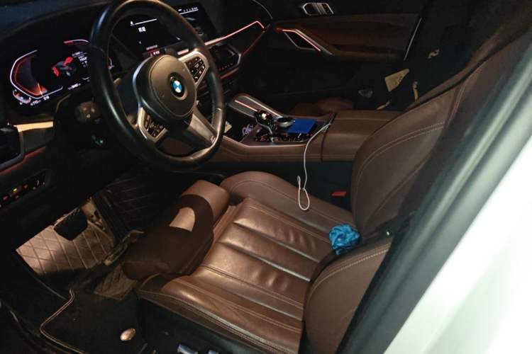 Used BMW X6 2022 xDrive30i M Sport Package Left Front Seat
