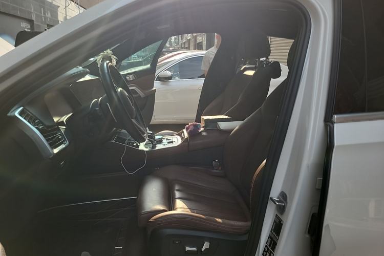 Used BMW X6 2022 xDrive30i M Sport Package Left Front Seat