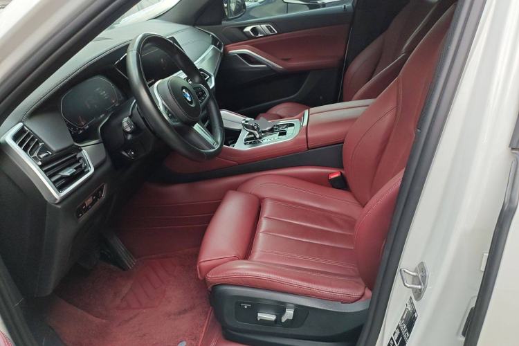 Used BMW X6 2022 Restyled xDrive30i M Sport Package Left Front Seat