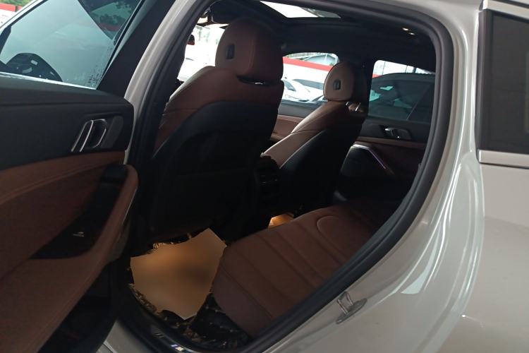 Used BMW X6 2022 Restyled xDrive40i M Sport Package Left Rear Seat