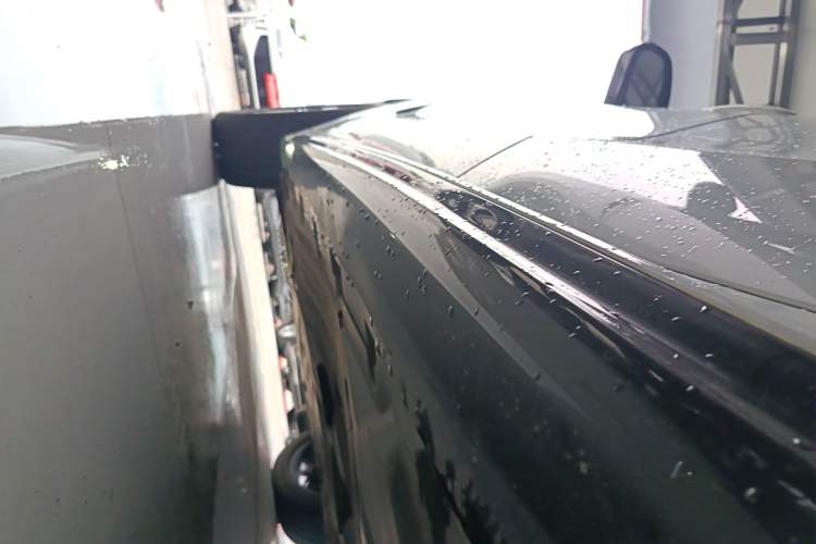 Used BMW X6 2022 Restyled xDrive40i M Sport Package Left Side Sill