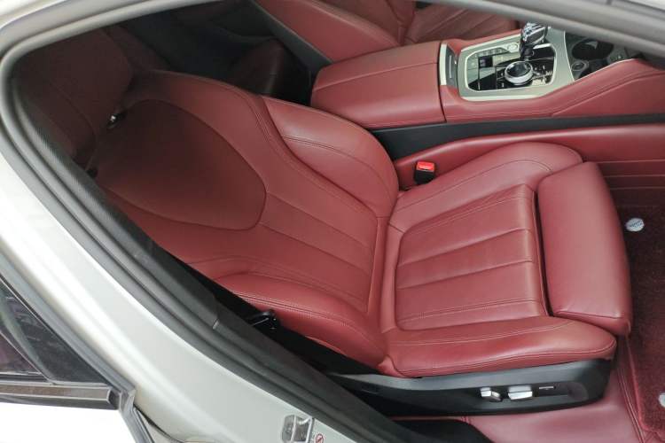 Used BMW X6 2022 Restyled xDrive30i M Sport Package Right Front Seat