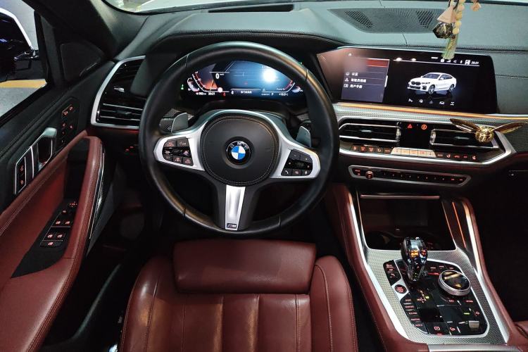 Used BMW X6 2022 Second Facelift xDrive40i Luxury Version M Sport Package Steering Wheel