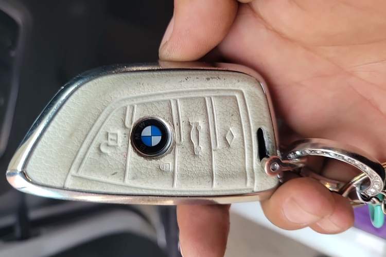 Used BMW X6 2022 xDrive30i M Sport Package Vehicle Key