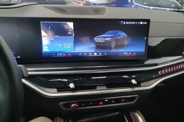 Used BMW X6 2023 xDrive40i Luxury Model with M Sport Package Audio And AC Panel