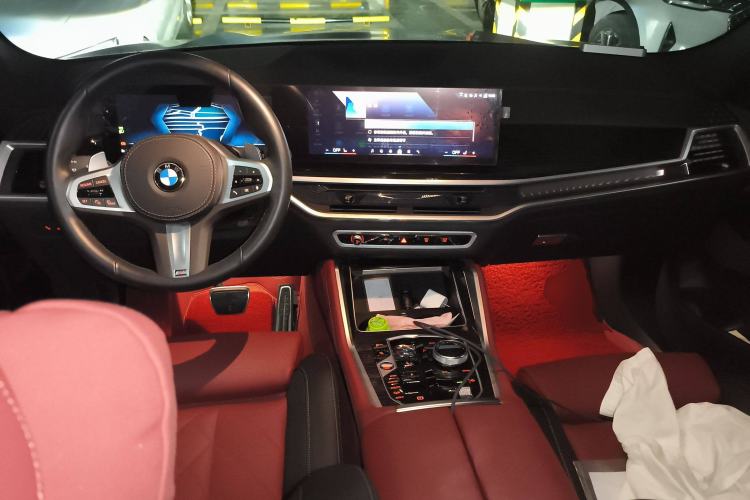 Used BMW X6 2023 xDrive30i M Sport Package Center Console