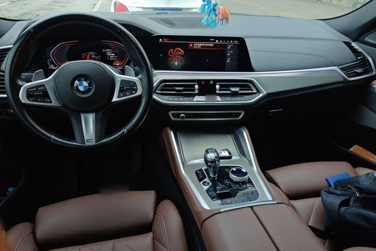 Used BMW X6 2023 xDrive40i M Sport Package Center Console