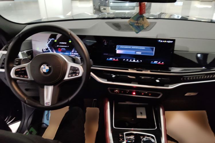 Used BMW X6 2023 xDrive30i M Sport Package Center Console