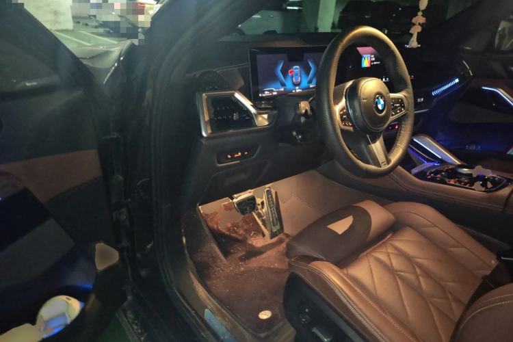 Used BMW X6 2023 xDrive40i M Sport Package Driver Seat