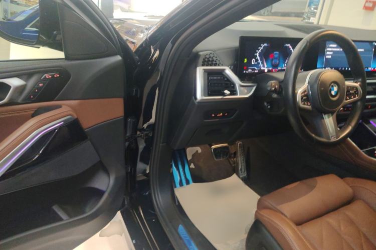 Used BMW X6 2023 xDrive30i M Sport Package Driver Seat
