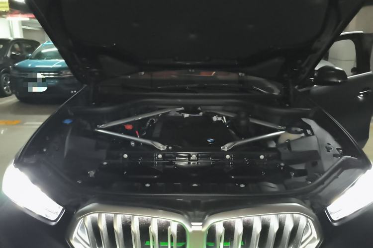 Used BMW X6 2023 xDrive30i M Sport Package Engine Bay