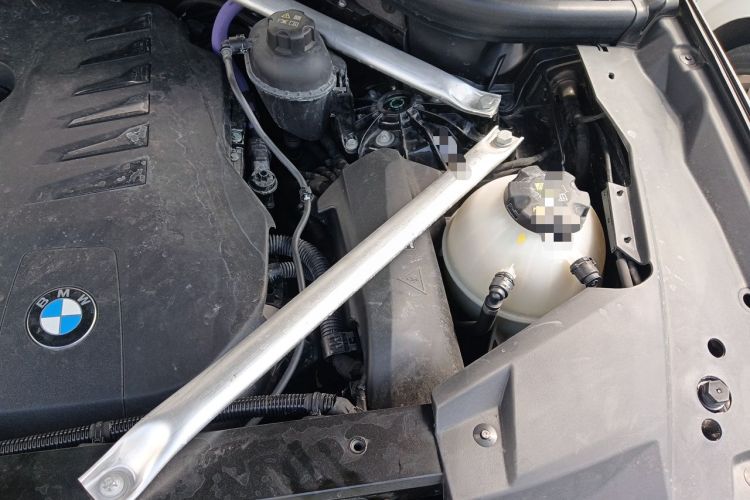 Used BMW X6 2023 xDrive40i M Sport Package Engine Bay Left