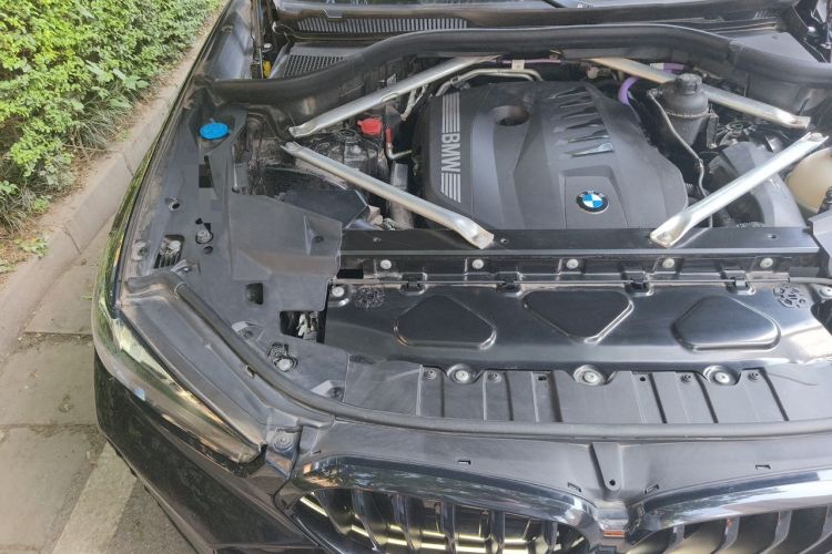 Used BMW X6 2023 xDrive40i M Sport Package Engine Bay Right