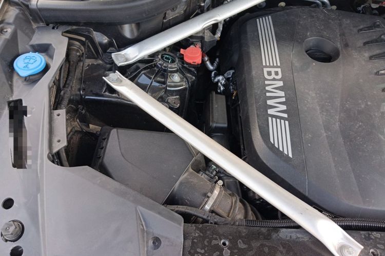 Used BMW X6 2023 xDrive40i M Sport Package Engine Bay Right