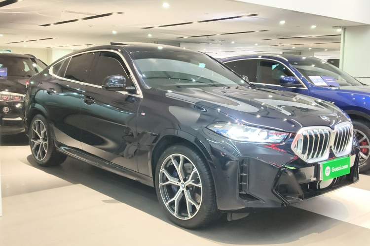 Used BMW X6 2023 xDrive40i Luxury Model with M Sport Package Exterior 1