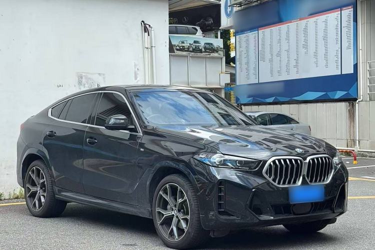 Used BMW X6 2023 xDrive40i M Sport Package Exterior 2