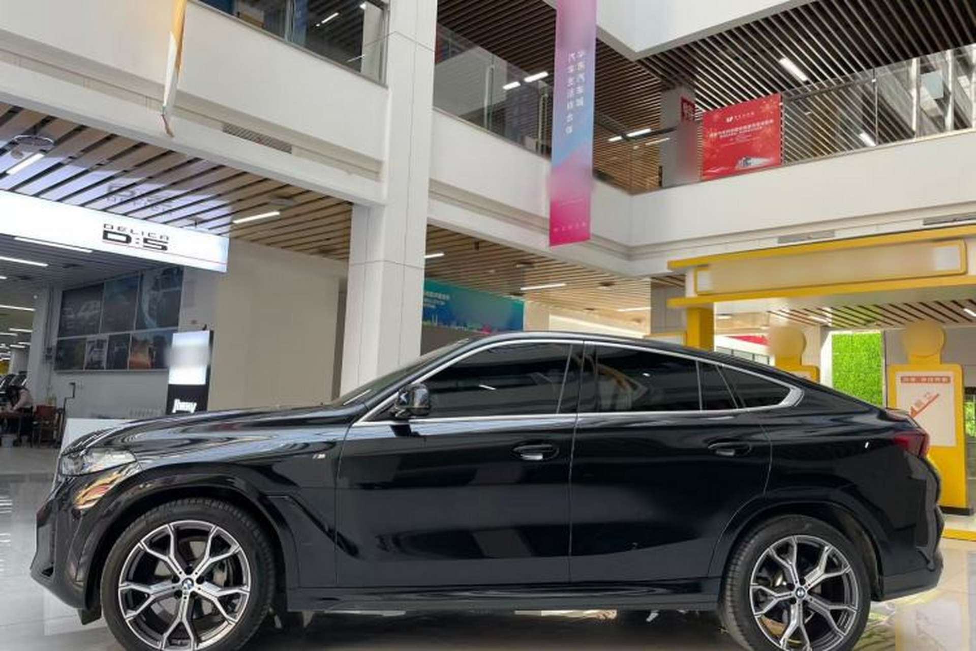 Used BMW X6 2023 xDrive40i M Sport Package Exterior 2