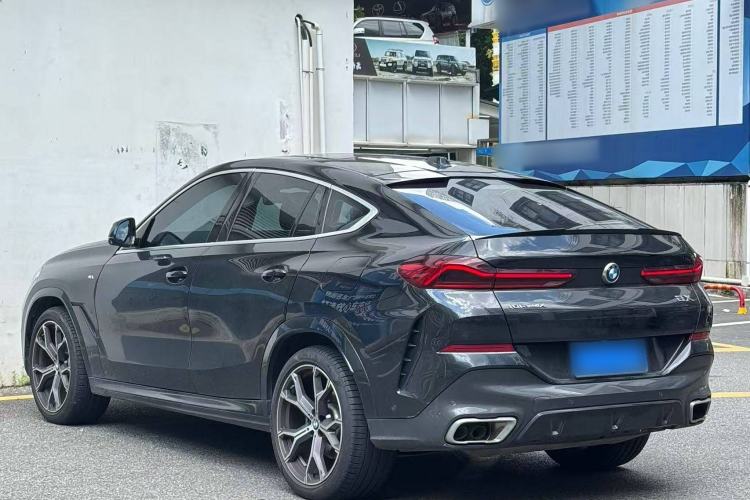 Used BMW X6 2023 xDrive40i M Sport Package Exterior 3
