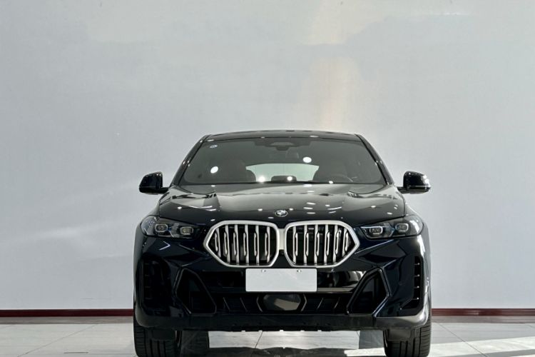 Used BMW X6 2023 xDrive40i Luxury Model with M Sport Package Exterior 4