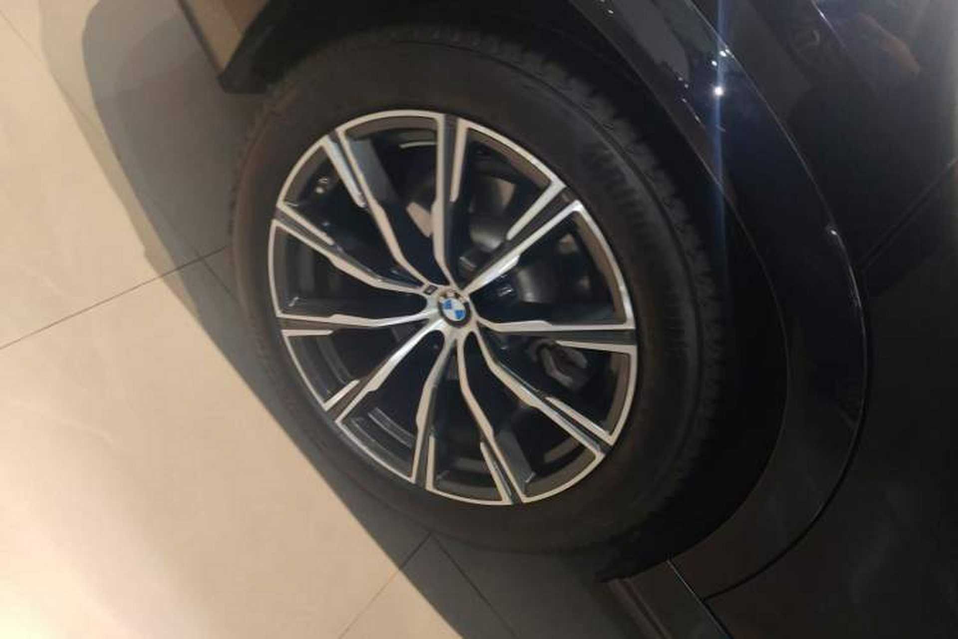 Used BMW X6 2023 xDrive30i M Sport Package Exterior 5