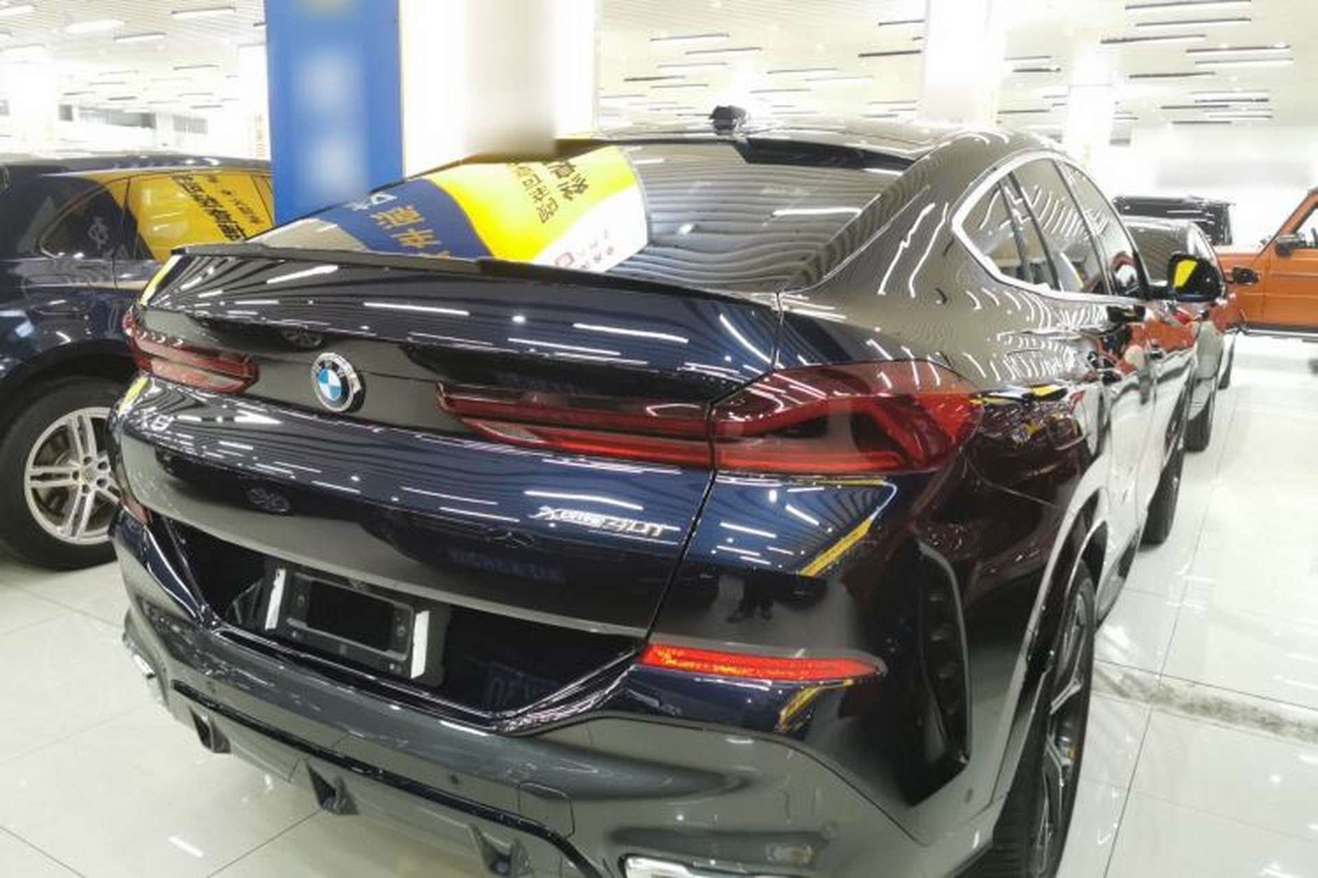 Used BMW X6 2023 xDrive40i Luxury Model with M Sport Package Exterior 5