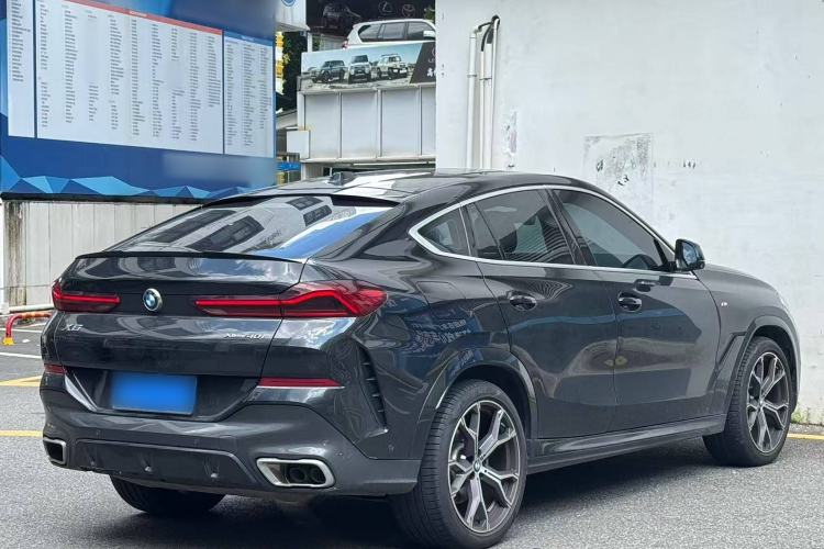 Used BMW X6 2023 xDrive40i M Sport Package Exterior 5