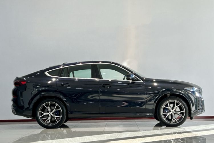 Used BMW X6 2023 xDrive40i Luxury Model with M Sport Package Exterior 8