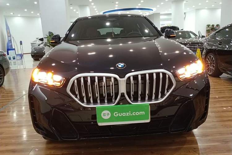 Used BMW X6 2023 xDrive40i Luxury Model with M Sport Package Front