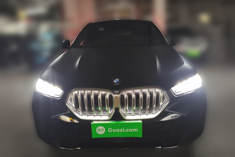 Used BMW X6 2023 xDrive30i M Sport Package Front