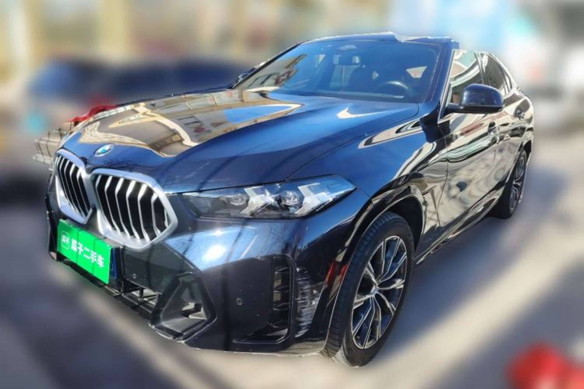 Used BMW X6 2023 xDrive30i M Sport Package Front Left 45 Deg